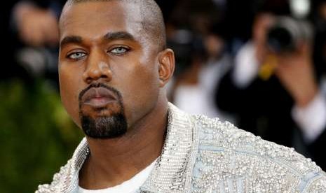 Penyanyi Kanye West mengkritik film dokumenter Leaving Neverland.