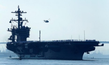 Kapal induk Amerika Serikat USS Carl Vinson.