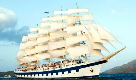 Kapal Layar Tinggi Star Clippers