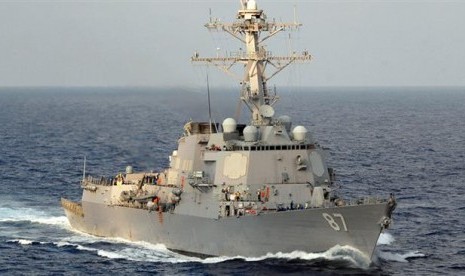 Kapal penghancur rudal milik Angkatan Laut Amerika Serikat USS Mason.