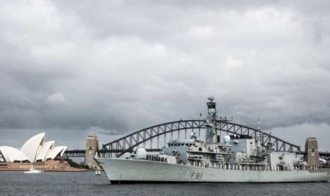 Kapal perang Inggris HMS Sutherland berlabuh di Sydney menjelang misi untuk menegakkan hak navigasi di Laut Cina Selatan.