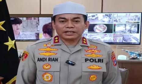   Kapolda Kalimantan Selatan Irjen Pol Andi Rian R Djajadi 