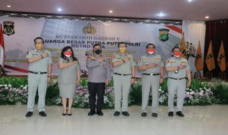 Kapolda Metro Jaya Irjen Pol Fadil Imran membuka musyawarah daerah V  Keluarga Besar Putra Putri Polri (KBPP Polri) Daerah Metro Jaya tahun 2021 bertempat di Gedung Balai Pertemuan PMJ Polda Metro Jaya, Kamis (19/8).