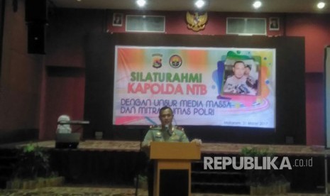 Kapolda NTB Brigjen Pol Firli menggelar silaturahmi dengan media massa di Hotel Lombok Plaza, Mataram, NTB, Jumat (31/3).