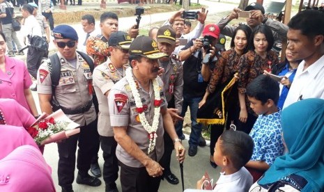 Kapolda Sumbar Irjen Pol Fakhrizal menghadiri acara sunatan masal di Tua Pejat, Kabupaten Kepulauan Mentawai, Rabu (27/11)