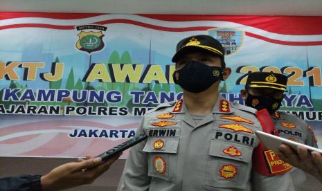 Kapolres Metro Jakarta Timur, Kombes Pol Erwin Kurniawan.