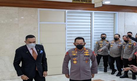 Kapolri Jenderal Listyo Sigit Prabowo usai rapat kerja dengan Komisi III DPR di Gedung Nusantara II, Kompleks Parlemen, Jakarta, Senin (24/1).