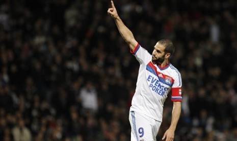 Kapten Lyon, Lisandro Lopez 