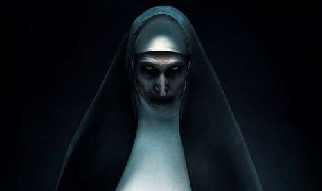 Karakter Valak dalam film The Nun. Awalnya, karakter iblis di The Conjuring 2 bukan Valak.