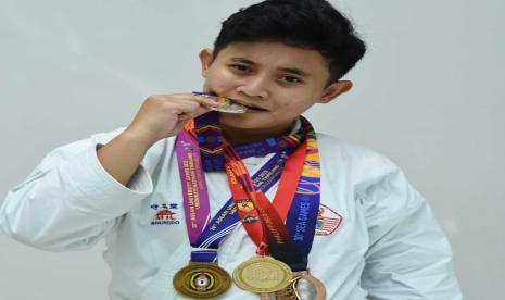 Karateka Indonesia Emilia Sri Hanandyta. 