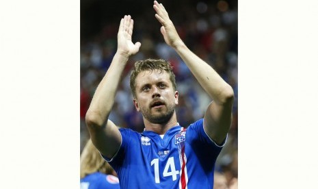 Kari Arnason