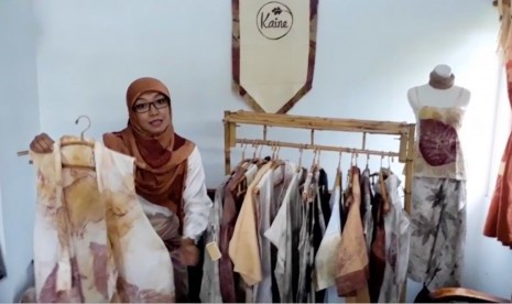 Karya seni batik metode ecoprint di Yogyakarta