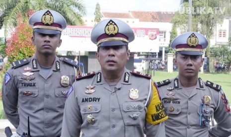 Kasatlantas Polres Tasikmalaya Kota, AKP Andriyanto (Tengah)