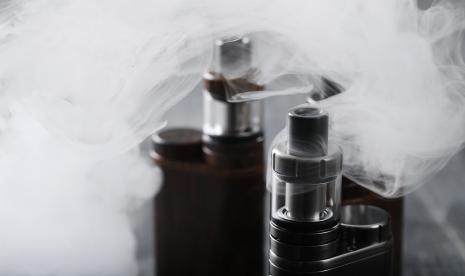 Viral di media sosial seorang pengguna vape menderita pneumonia.