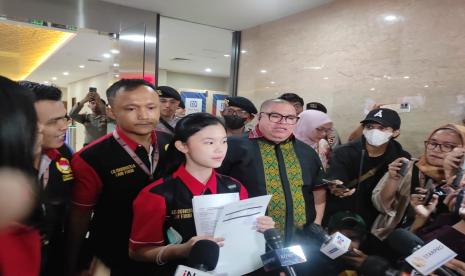 Kate Victoria Lim membuat laporan perkara