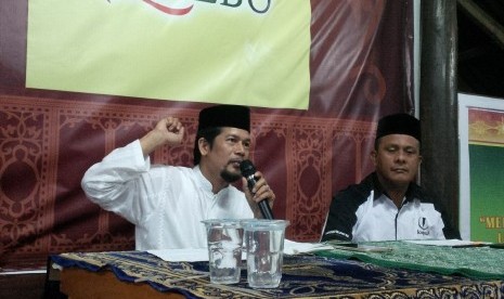 Kaukus Wartawan Peduli Syariat Islam (KWPSI) menggelar pengajian rutin yang dibawakan oleh Dr Tgk Ajidar Matsyah.