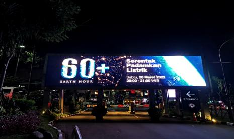 Kawan Lama Group mendukung kampanye Earth Hour 2022 sebagai wujud kepedulian terhadap bumi melalui pemadaman listrik di area tertentu toko dan pusat perbelanjaan pada tanggal 26 Maret pukul 20.00-21.00 waktu setempat.