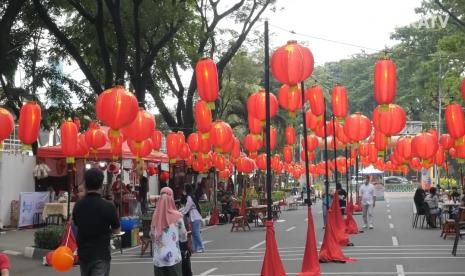 Kawasan bisnis SCBD menggelar perayaan imlek dengan menggandeng UMKM binaan Artha Graha Group.