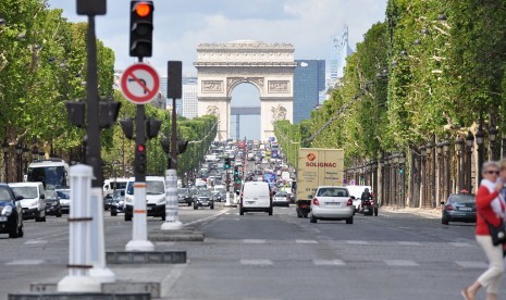 Kawasan Champs-Elysees di Paris, Prancis.