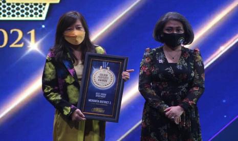 Kawasan hunian modern Distrik 1 Meikarta kembali meraih penghargaan sebagai The Best Urban Living Apartment Region Bekasi & Surrounding dalam ajang bergengsi Golden Property Award, Kamis (21/10) lalu. Award ini dilakukan oleh team independen Indonesia Property Watch dengan metode penilaian berbasis riset dan survei.