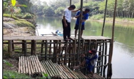 Kawasan Omah Iwak Badher Bank di Desa Tawangrejo, Binangun, Kabupaten Blitar.