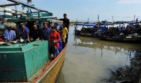 Kawasan Tempat Pelelangan Ikan (TPI)Pasir Putih, Cilamaya, Karawang, Selasa (16/4).