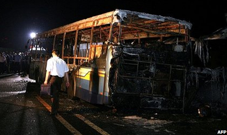 Kebakaran bus di Cina. 