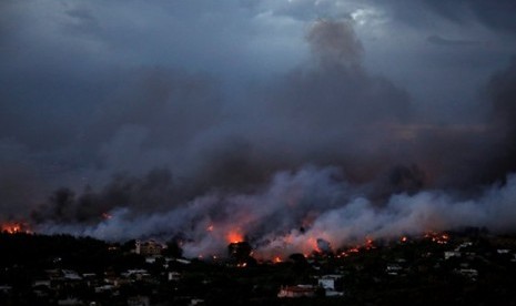 Kebakaran di kota Rafina, dekat Athena, Yunani pada 23 Juli 2018.