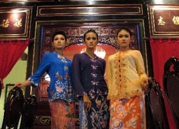 Kebaya encim