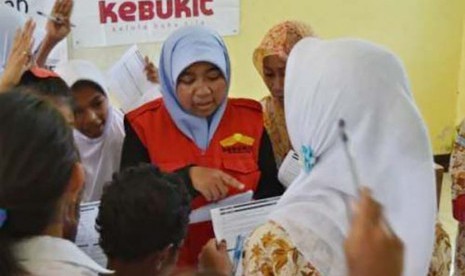 Kebukit gelar wakaf buku 