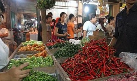 Kebutuhan pokok dijual di pasar, ilustrasi