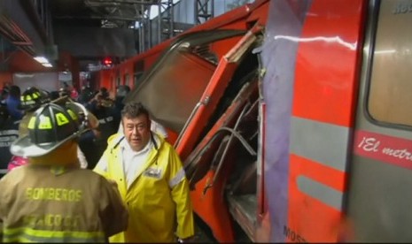 Kecelakaan kereta api metro di stasiun Mexico City