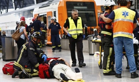 Kecelakaan kereta di Barcelona, Spanyol.