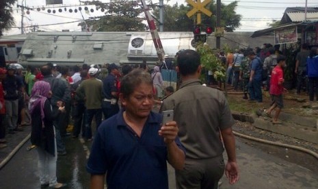 Kecelakaan KRL Vs truk tanki di Bintaro, Jakarta, Senin (9/12) 