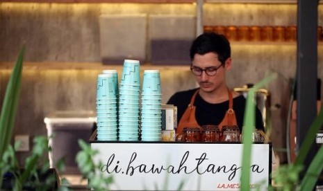 Kedai kopi Di Bawah Tangga di Gandaria City, Jaksel.