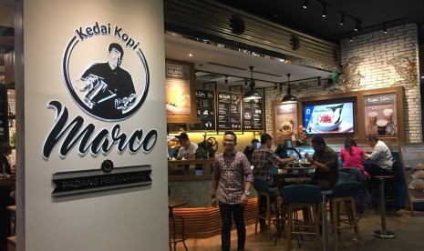 Kedai Kopi Marco di Gandaria City, Jaksel, menawarkan kopi dan kuliner Padang peranakan.