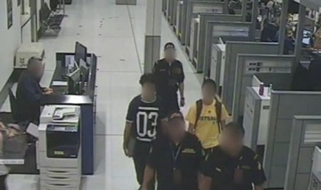 Kedua remaja ini dihentikan otoritas bandara Sydney setelah mencoba berangkat ke lokasi yang tidak diungkapkan di Timur Tengah.