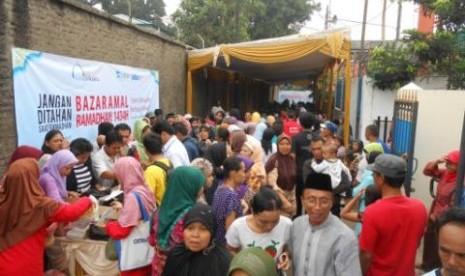 Kegiatan Bazar Murah PKPU di Cilandak, Ahad (21/7)