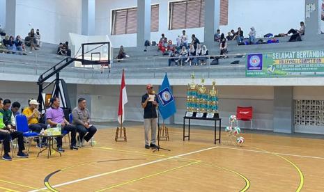 Kegiatan BSI Flash 2023 Sport Competition Kota Depok, cabang olah raga (cabor) Volleyball berlangsung selama dua hari  pada 9-10 Mei 2023 di Gor Kota Depok, Grand Depok City, Depok.