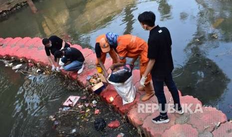 Kegiatan Clean up Jakarta Day (CUJD).