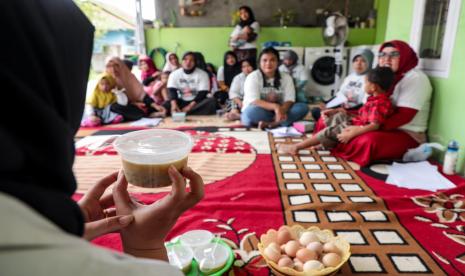 Kegiatan edukasi stunting di Desa Fajar Baru, Kecamatan Jati Agung, Kabupaten Lampung Selatan, Provinsi Lampung. 