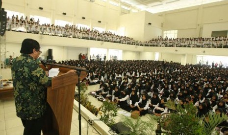 Kegiatan Orientasi Pengenalan Akademik (OPAK) tahun 2015, Kamis (27/8) di UIN Bandung.