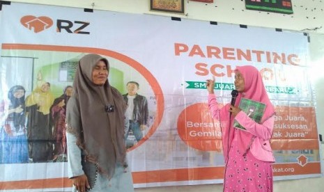 Kegiatan pareting school di SMP Juara, Pekanbaru.