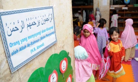 Children at school age join Ramadhan program at Istiqlal Mosque in Jakarta. (illustration)