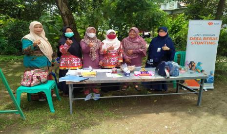 Kegiatan posyandu di Desa Kubangsari kembali dilaksanakan. Kali ini, Rumah Zakat hadir di pos melati 1 Kubangsari tepatnya di rumah salah satu kader di RW.01 Desa Kubangsari Kecamatan Ketanggungan, Kabupaten Brebes.