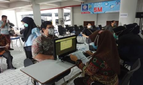 Kegiatan sosialisasi ini digelar di Universitas BSI kampus Kramat 98 untuk masyarakat kelurahan Kwitang, serta langsung pelaksanaan vaksinasi tersebut pada tanggal 19–21 Januari 2022.