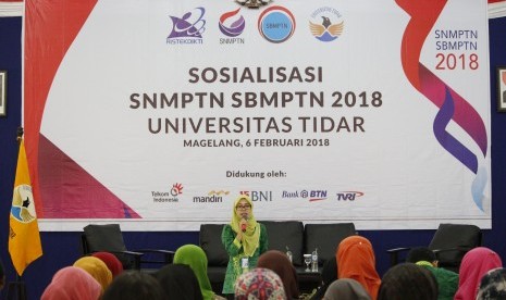 Kegiatan sosialisasi SNMPTN dan SBMPTN.