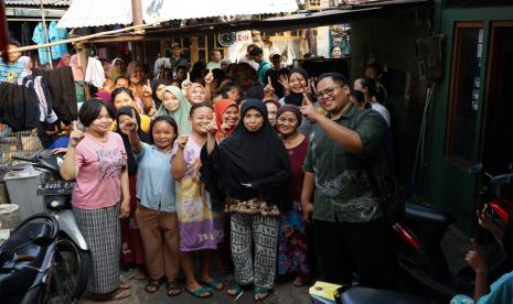 Kegiatan tebus murah sembako diikuti ratusan warga di Pejaten Barat, Pasar Minggu, dan Menteng Dalam, akhir pekan ini.