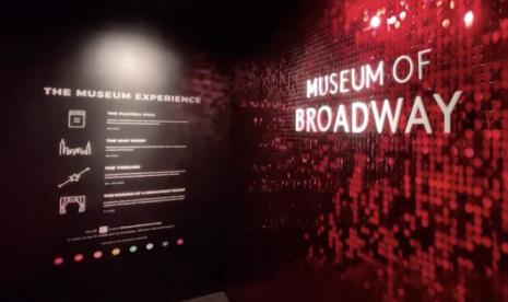 Kegigihan para seniman panggung di kawasan teater dan pertunjukan kini dipaparkan di sebuah museum Broadway yang ikut terimbas pandemi.