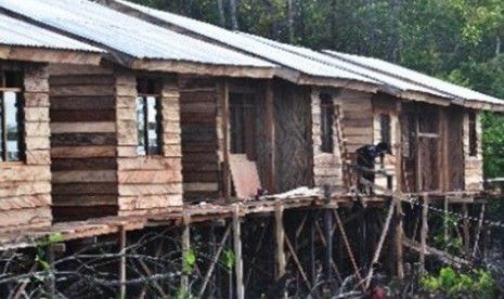 Kehidupan masyarakat Papua di Kampung Asmat, Distrik Mimika Timur, Timika, Papua.